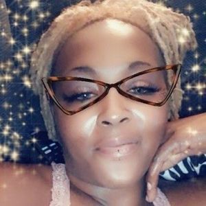 Meet your Posher, Mami